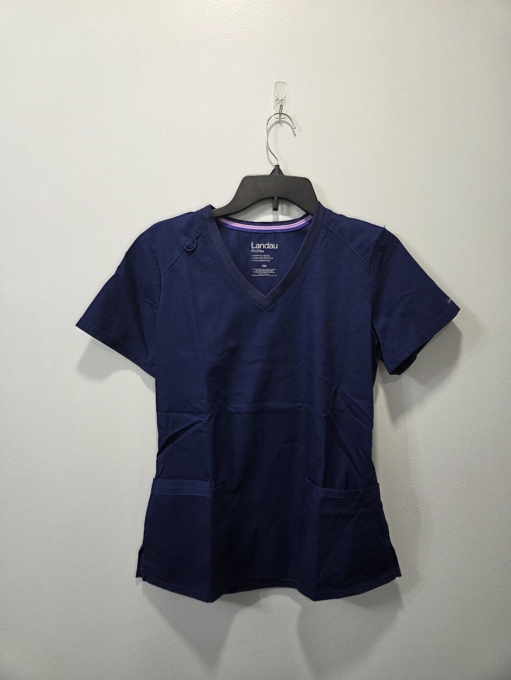NWOT Women's Landau ProFlex Scrub Top // S